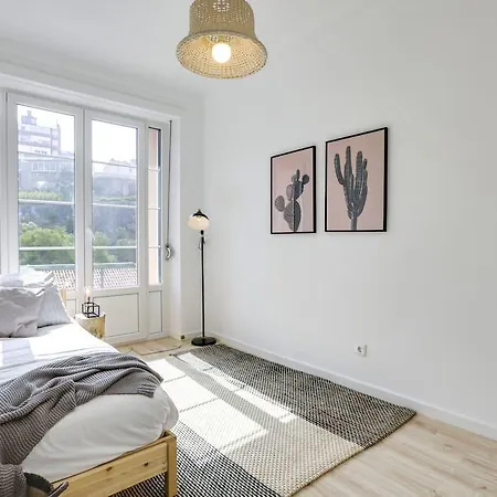 Apartment Elegant 3bed 2bath In Central